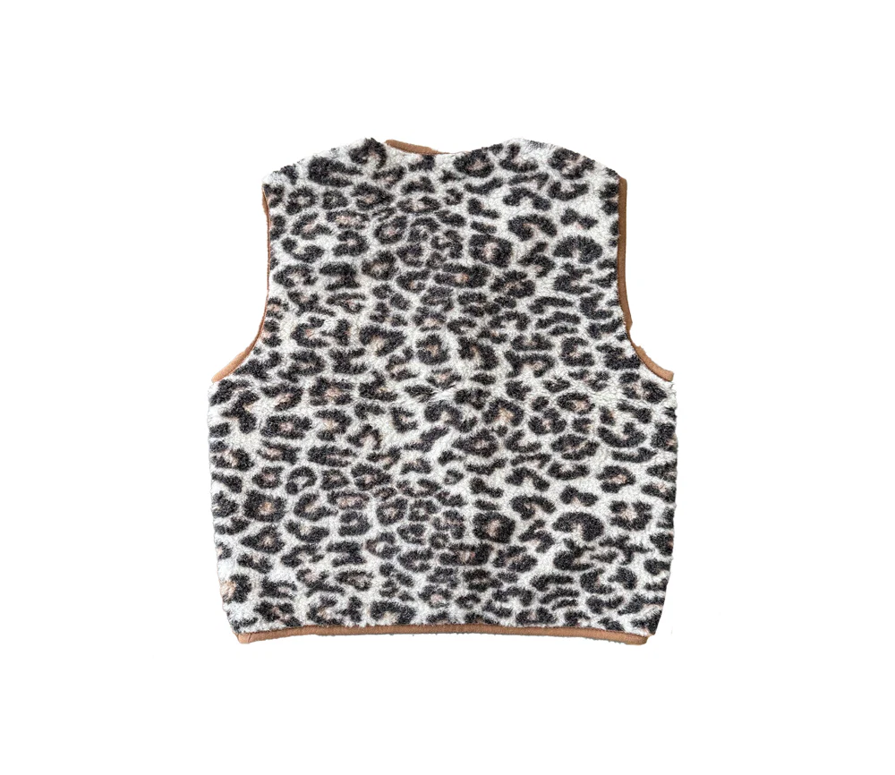 Alwero - Weste "TYB" Adult, LEOPARD WHITE, BRAUNER SAUM, Biowolle Ultra Light - Image 4